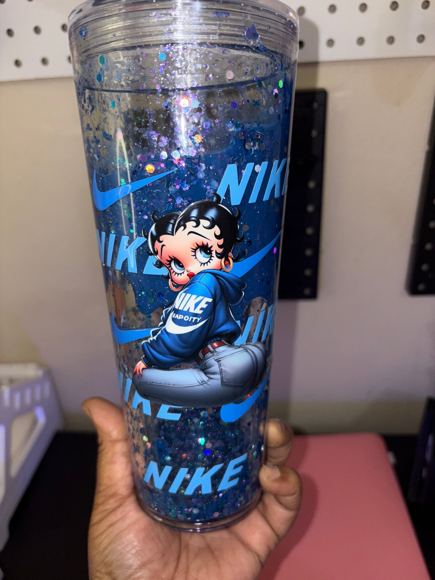 Betty cup