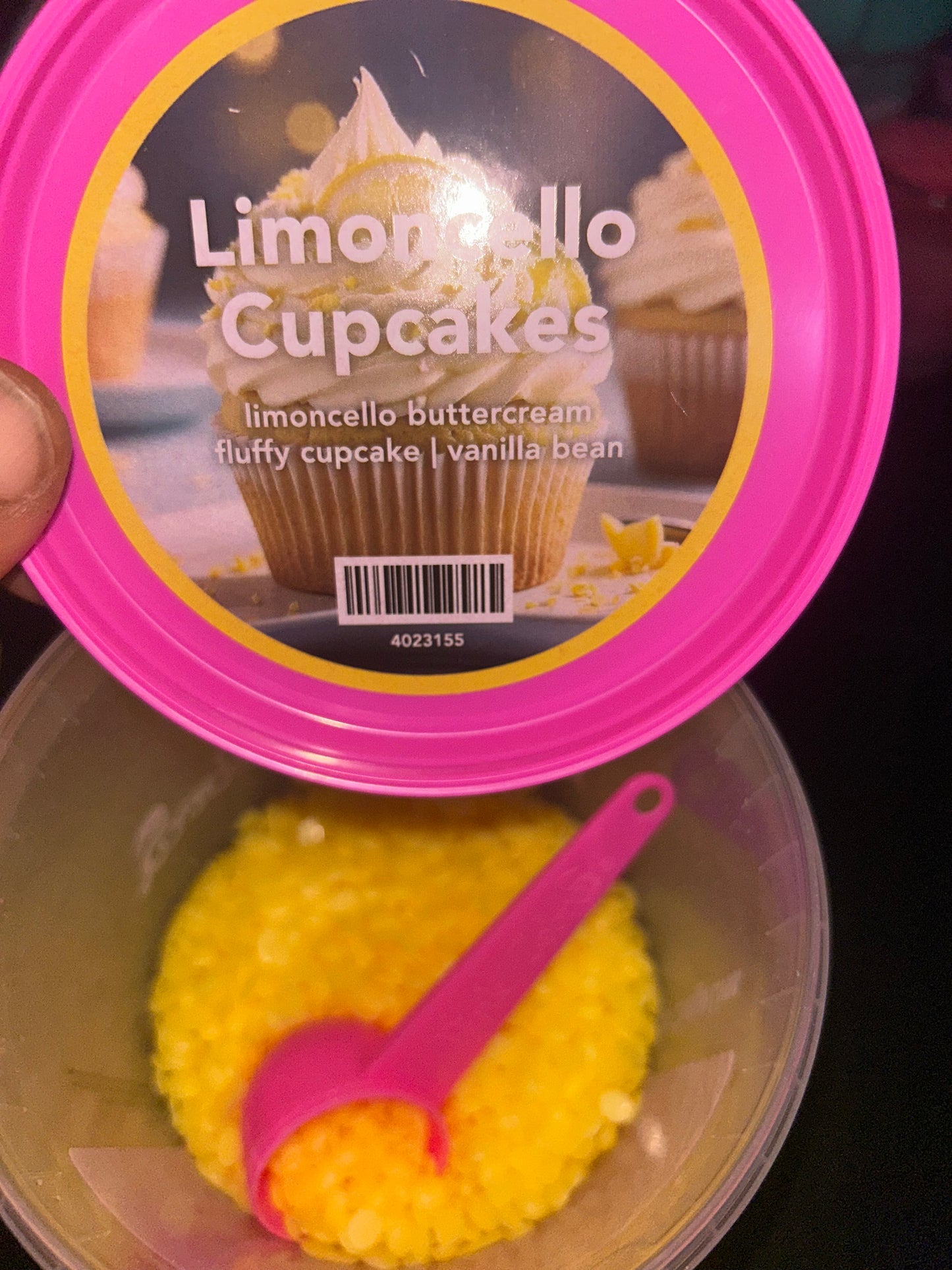 Lemoncello cupcake