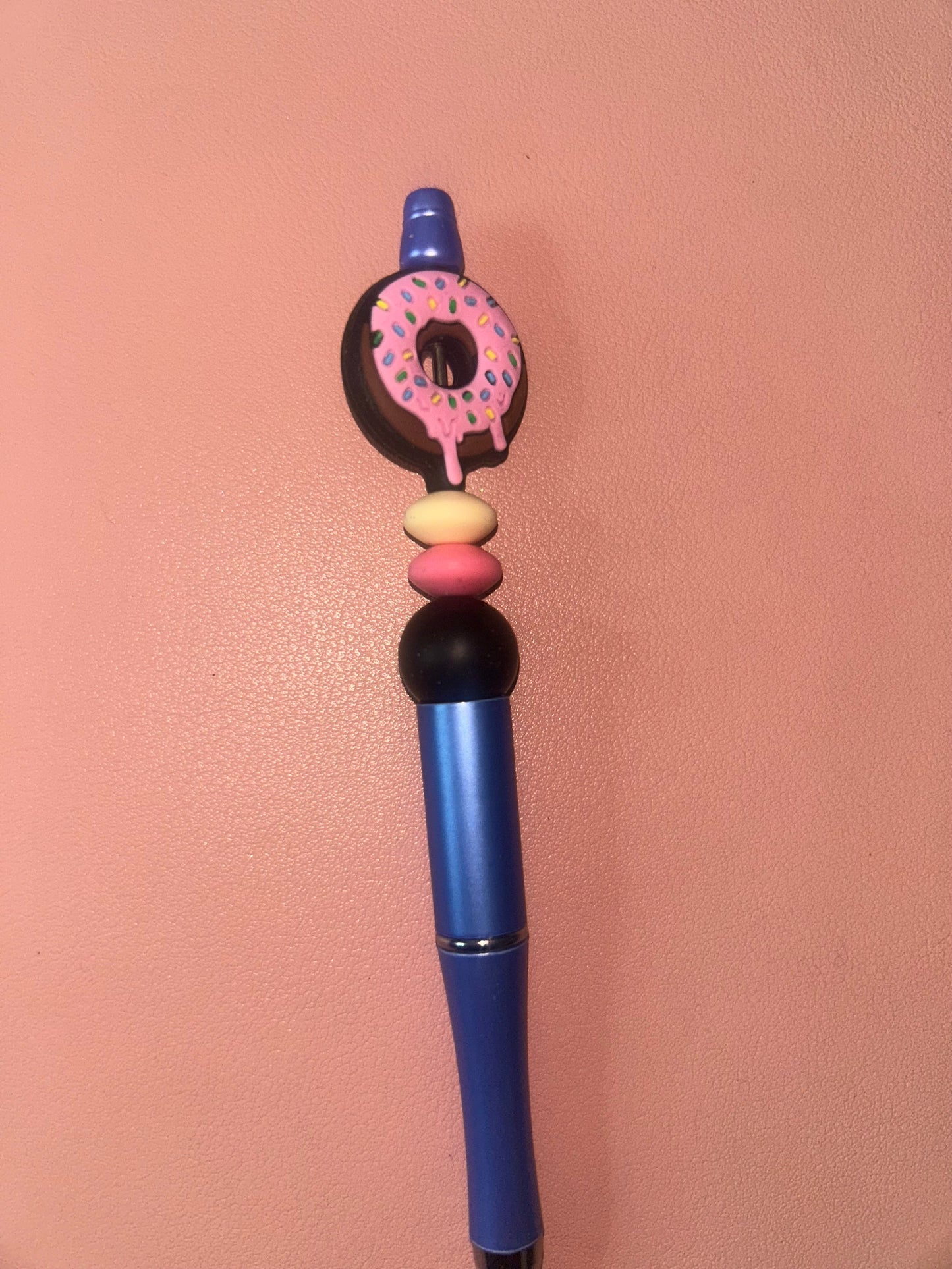 Donut pen
